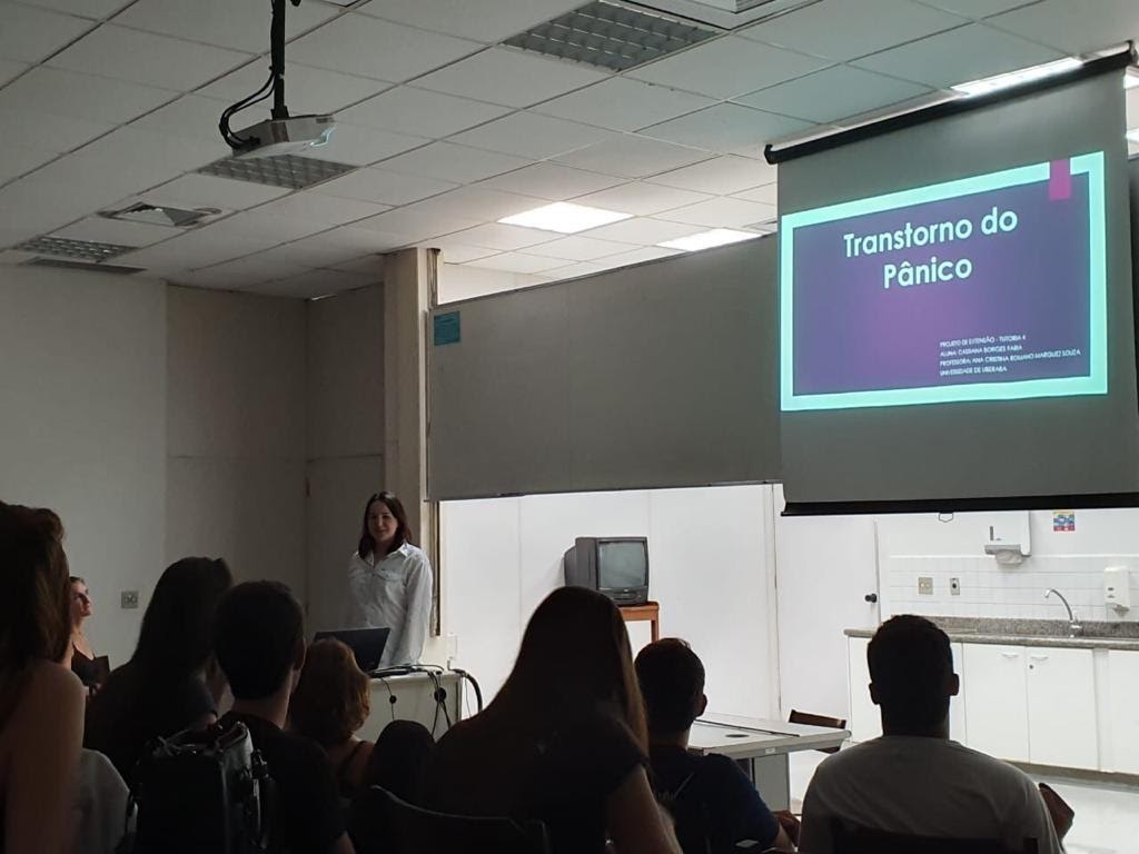 Imagem representando uma apresentação no slide transtorno de pânico