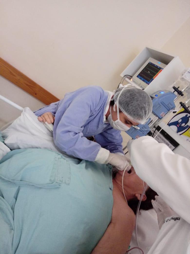 Imagem representando um procedimento hospitalar odontológico