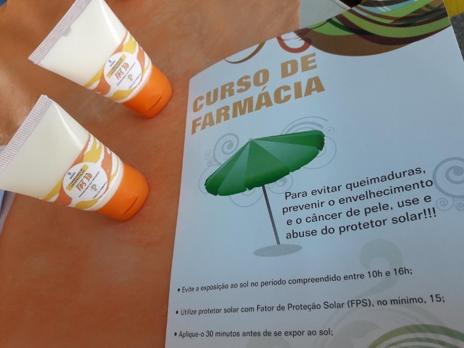 Imagem representando protetores solar criado pelo curso de fármacia no projeto fórmula do cuidado
