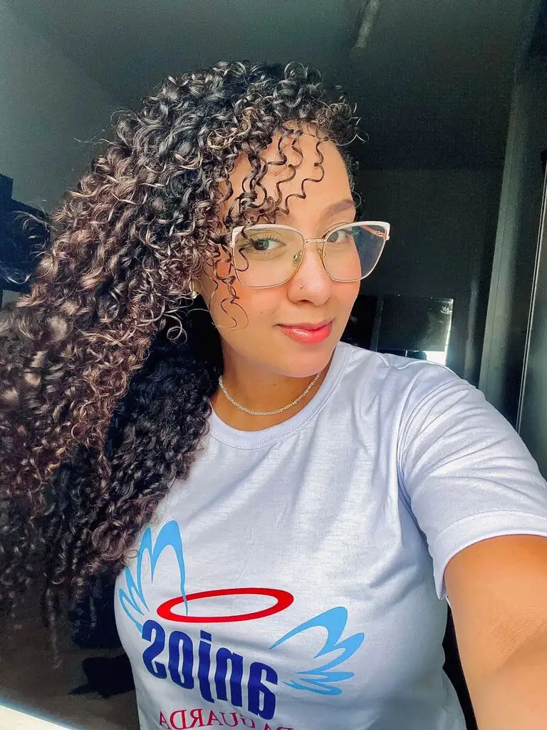 ANA LAURA GONÇALVES RIBEIRO - FARMÁCIA