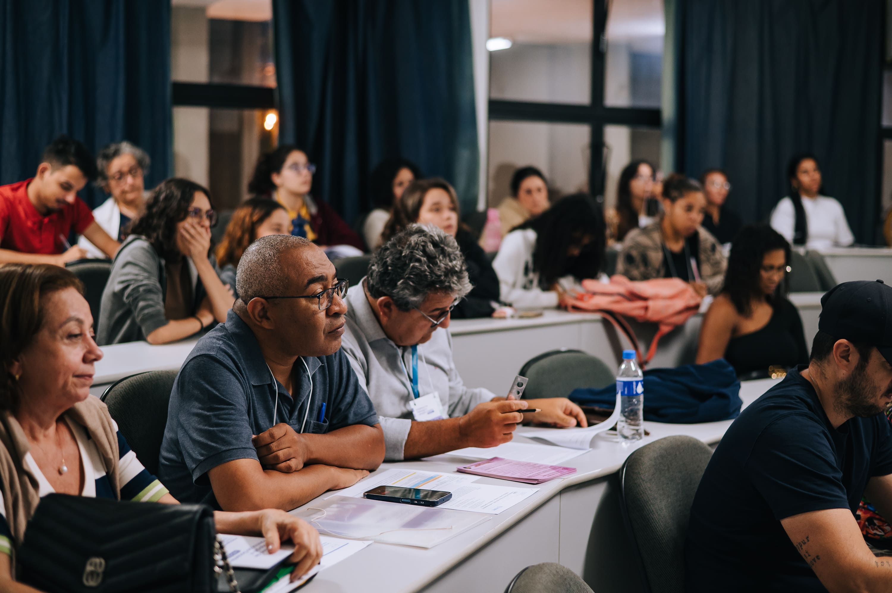 Participantes reunidos em atividade acadêmica durante o Congresso